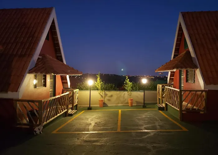 Águas Chalés Temporada - Chalés e Lofts Confortáveis - Piscina - Próximo ao Thermas